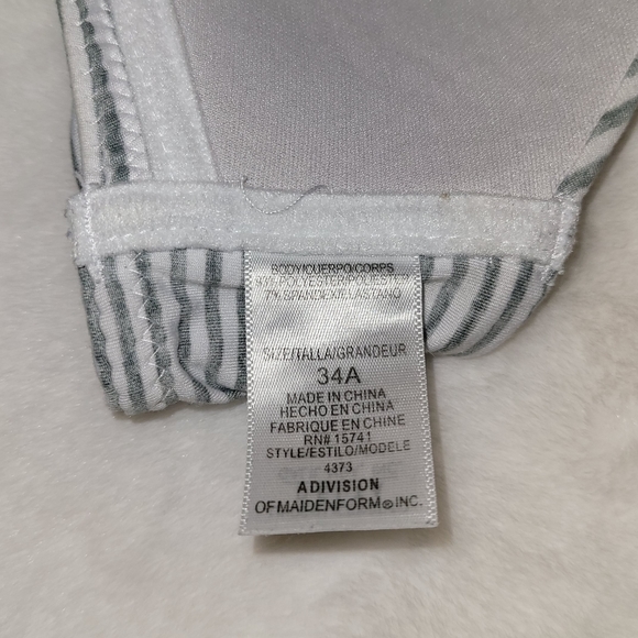 Maidenform Self Expressions Girls' Molded Pullover Comfort Bra Size 34A - Picture 11 of 14